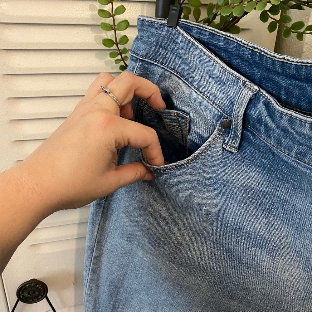 Buffalo David Bitton|14/34|Light Blue Jess Rip mad Repair Mid Rise Jeans - Picture 8 of 11